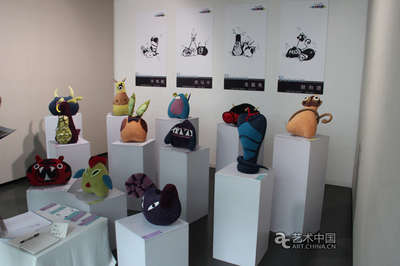 天津美术学院 工业、服装、染织与多媒体设计的艺术交汇